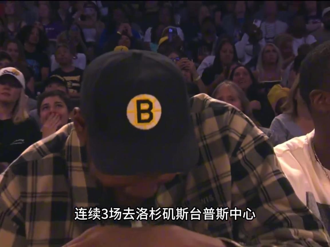 KD凡心大動(dòng)？連續(xù)三場(chǎng)盯梢火花隊(duì)皮衣布林克庫(kù)里‘準(zhǔn)妹夫’上線？